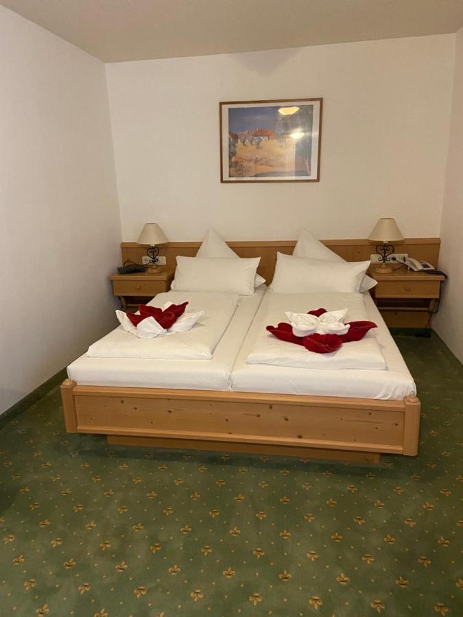 Hôtel Muldenschlosschen à Lunzenau Extérieur photo