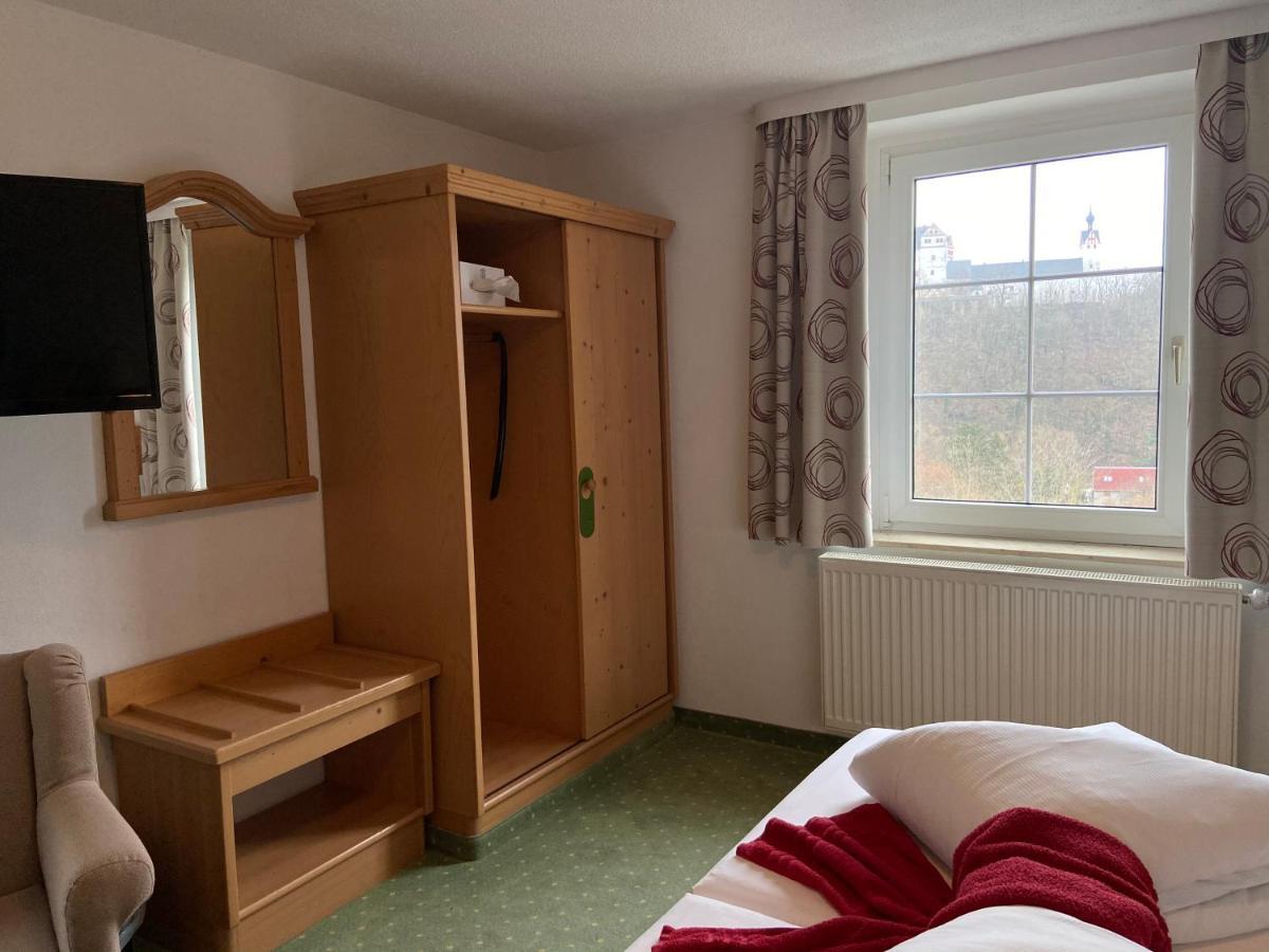 Hôtel Muldenschlosschen à Lunzenau Extérieur photo