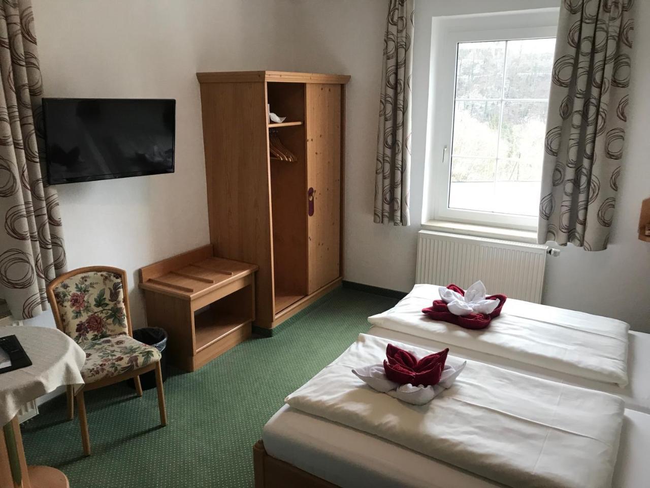 Hôtel Muldenschlosschen à Lunzenau Extérieur photo